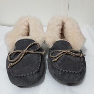 UGG ALENA Women 6Cream Fur Lined Nightfall‎ Moccasin Slippers
